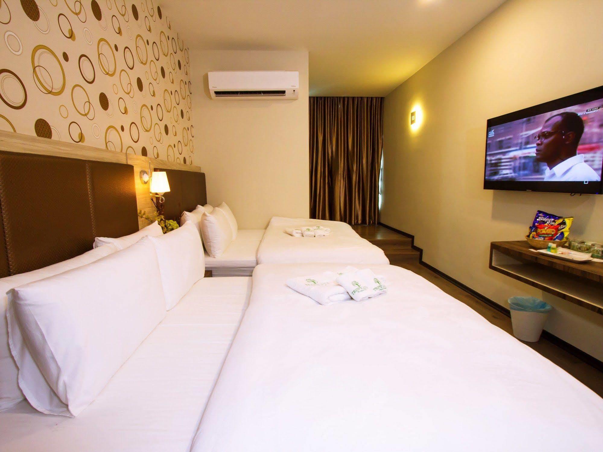 Tropicana Homestay Muar Exterior photo